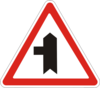 Знак 1.23.2 Прилягання другорядної дороги